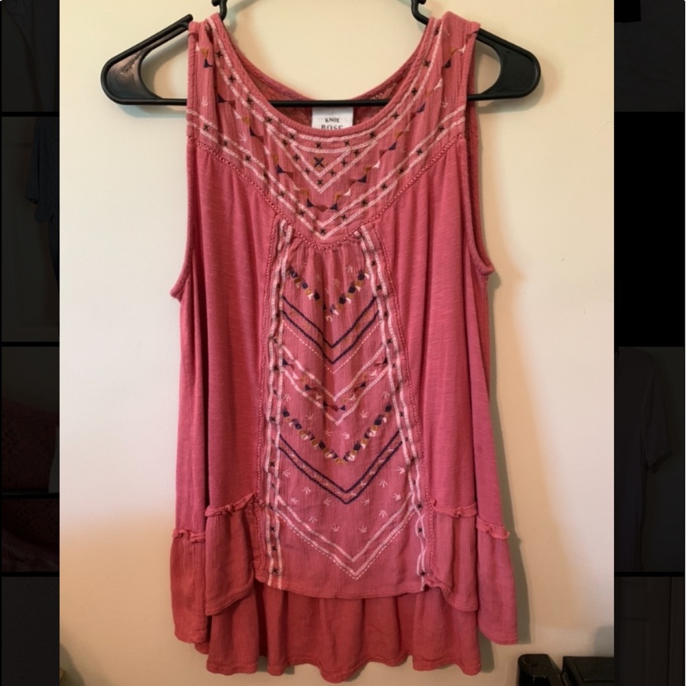 Knox Rose high low embroidery tank top